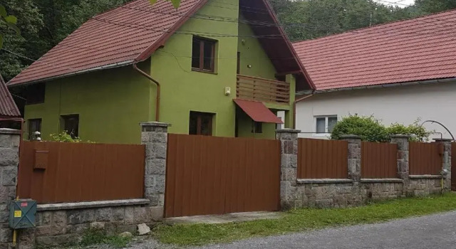 Casa Demény, Varaa Hotelli Sovata 