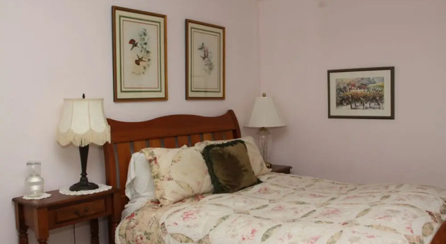 Bear Flag Inn, Prenota Bed & breakfast Calistoga Regione vinicola di Napa Valley