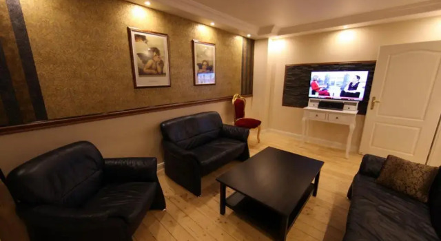 Апартаменты с 2 комнатами Golden Apartments