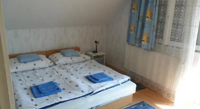 Gizi Nni Vendghza, Buchen Sie Hotel Hévíz 