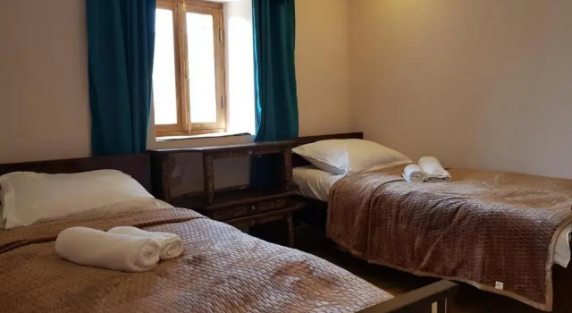 Hotel Olld Veranda, Забронировать Отель Вера Тбилиси, рядом с Tеатр имени Марджанишвили