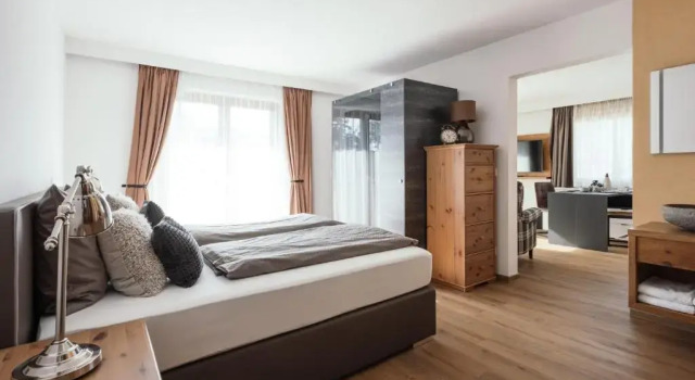 Полулюкс Aparthotel Viktorias Home