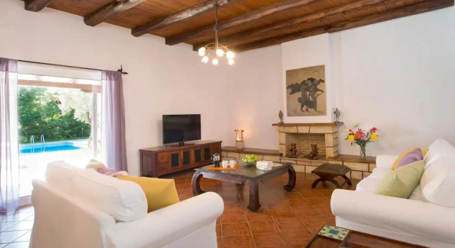Mousses Villas - Villa Pollox - A Detached Three-bedroom Villa With Private Pool and Access to Childcare Facilities, Забронировать Вилла Коттеджи Лефкада, рядом с Курорт Аликес, Коттедж