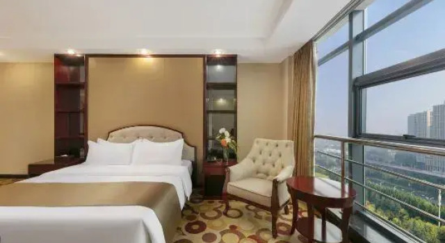 Люкс Xingchen Hotel (Xianghu Campus Branch of Henan University of Finance and Economics)