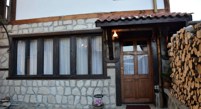 Trenchova Guest House, Prenota Affittacamere Hotel a Blagoevgrad con parcheggio, Parcheggio