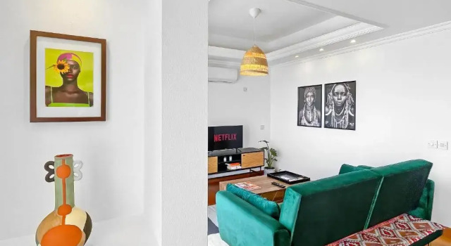 180  SEAVIEW Apt. right on famous beach promenade, Book Hotel Larnaka Larnaca Region