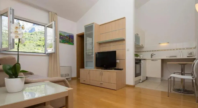 Апартаменты с балконом Apartmani Villa Athina