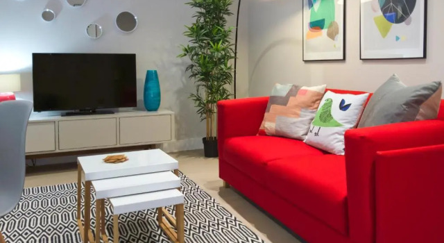Fernlea Garden 8, Забронировать Отель Отели Лондона с парковкой, рядом с Лондонский музей швейных машин, Парковка