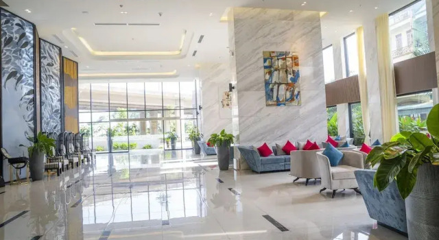 Ramada Hotel & Suites By Wyndham Halong Bay View