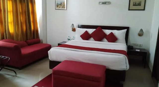 Клубный номер Standard The Corus Hotel
