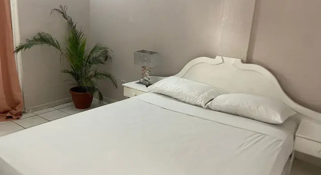 Bay Heights Escape- Courtyard Studios, Buchen Sie Aparthotel Aparthotels in Monchy, Aparthotel