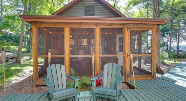 Коттедж Dock & Beach Access: Duplex Lake Cabin!