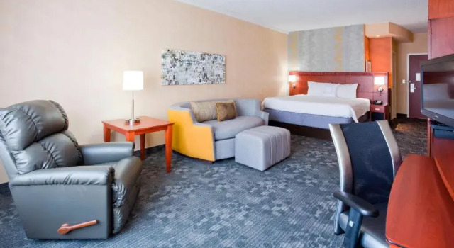 Номер Standard Courtyard by Marriott Rochester Mayo Clinic Area/Saint Marys