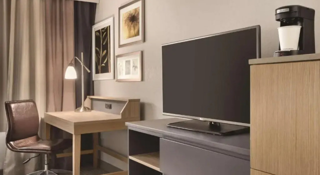 Четырёхместный номер Standard Country Inn & Suites by Radisson, Merrillville, IN