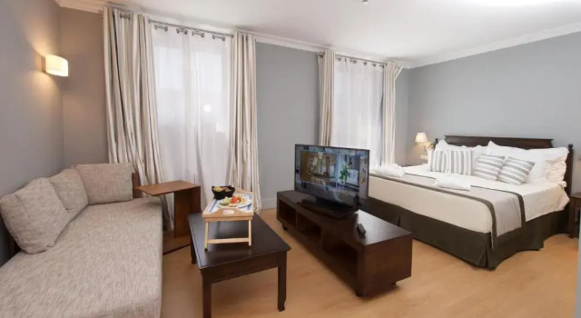 Двухместный полулюкс with town view Aenos Hotel