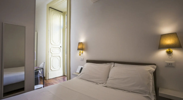 Napoli Class Luxury Rooms & Suites