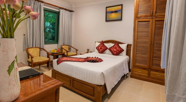 Номер Deluxe Phuong Nam Resort