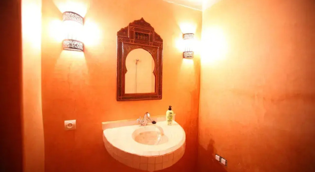 Двухместный номер Standard Riad Hna Ben Saleh - Traditional Guest House near Jemaa el-Fnaa Square