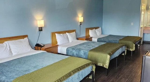 Номер Deluxe Sumner Motor Inn