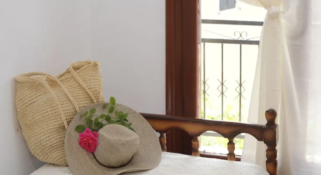 Traditional Greek Maisonette Antiperni