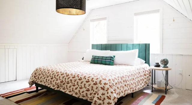 87sl - Starlink - Sauna - Pets OK - Sleeps 8, Buchen Sie Ferienhaus Hotels in Glacier mit Parkplatz, Parkplätze
