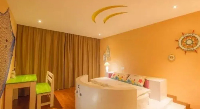 Bluesky Hotel & Resort