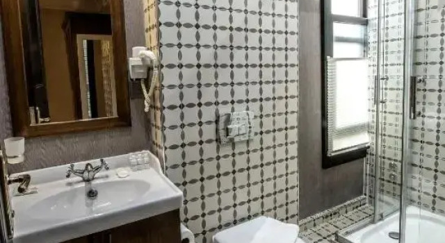 Двухместный номер Standard Mezzo Hotel