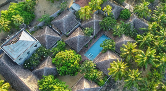 Hiru Resort and Kite Surfing