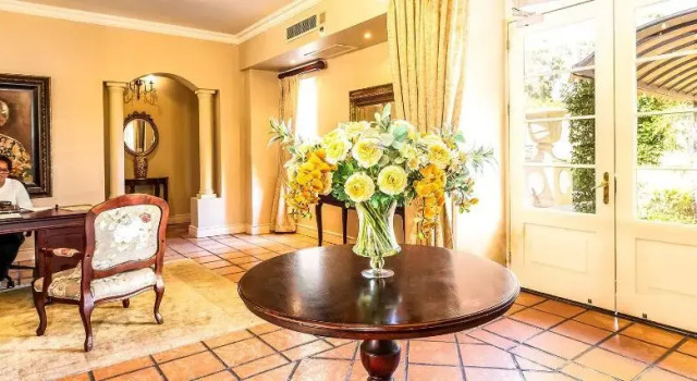 Lermitage - Franschhoek Chateau & Villas, Забронировать Отель СПА-отели Франсхук, рядом с Huguenot Memorial Museum, SPA-услуги