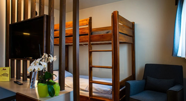 Четырёхместный номер Deluxe с балконом Hotel De Champoluc