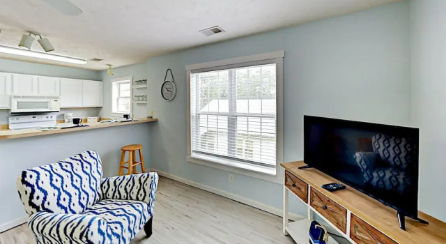 301 Chester Street Condo Unit B 2 Bedrooms 2 Bathrooms Condo