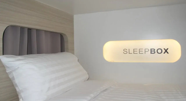 Sleepbox Chiangmai Hotel, Забронировать Отель Отели Чиангмай с завтраком, рядом с Рынок Варорот/Рынок Кад-Луанг, Завтраки