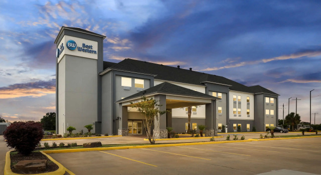 Best Western Iowa - Lake Charles East, Boek Hotel Hotels in Missouri met zwembad, Zwembad