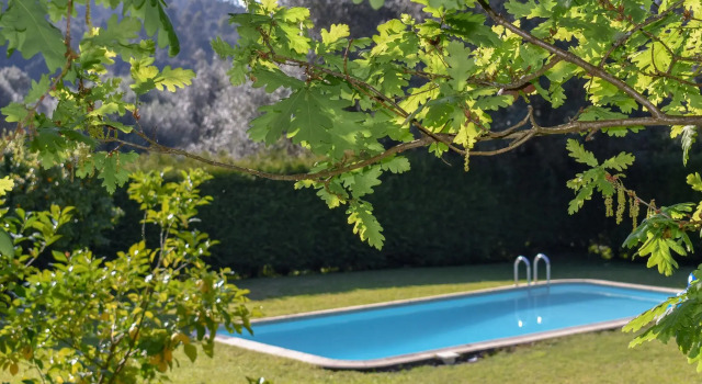 Detached house (formerly a mill) with swimming pool in an idyllic location