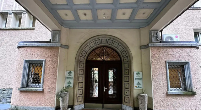 E-Rooms Minusio, Забронировать Отель Бизнес-отели Локарно, 4* 5*