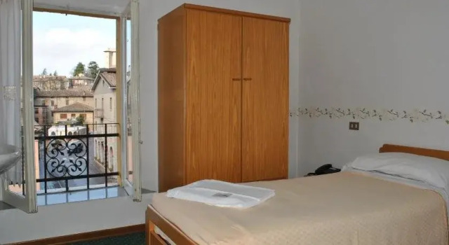 La Lanterna di Guiglia, Prenota Hotel Guiglia Emilia-Romagna