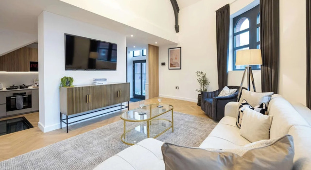 Luxury Church Conversion in Hale - Sleeps 4