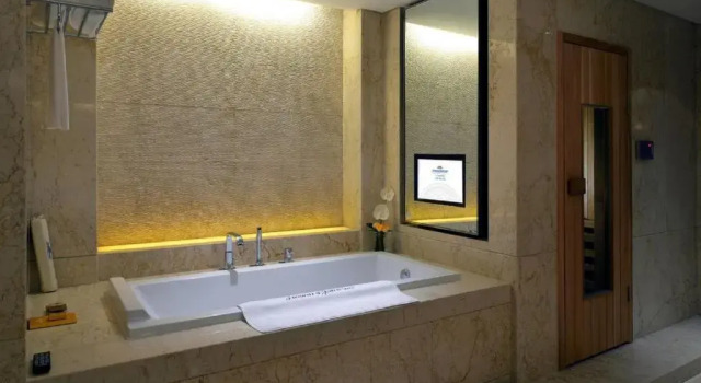 Номер Superior Howard Johnson IFC Plaza Ningbo