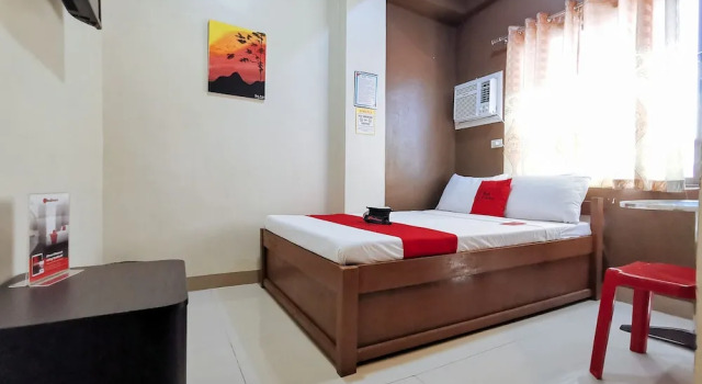 Двухместный номер Standard RedDoorz near Gaisano Mall Gensan