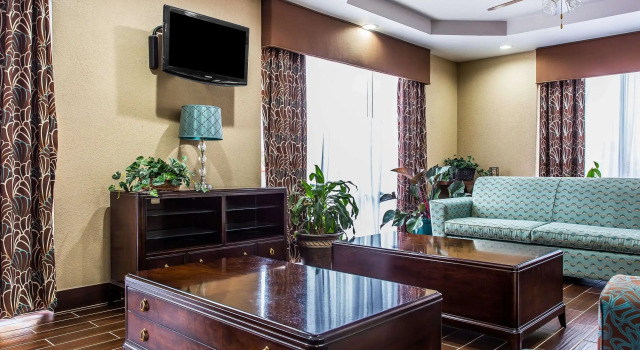 Quality Inn & Suites Orangeburg