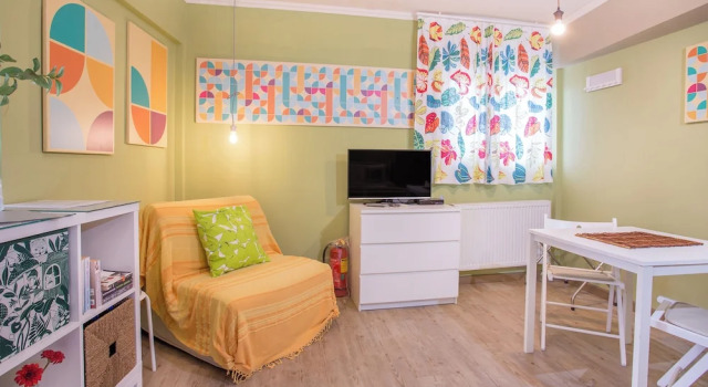 Студия Comfort с балконом Niko Studios