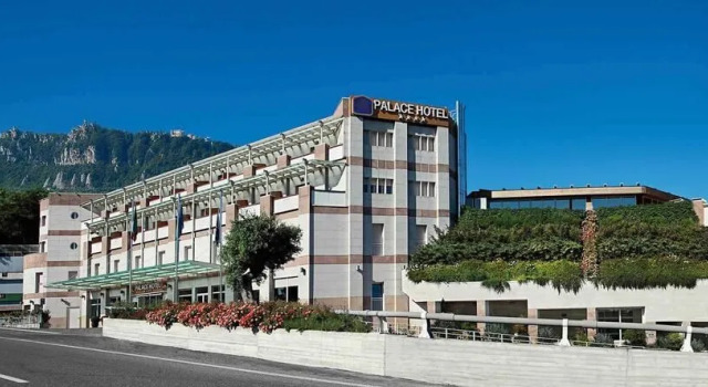 Palace Hotel, Rezerwuj Hotel Hotele SPA w Serravalle, SPA