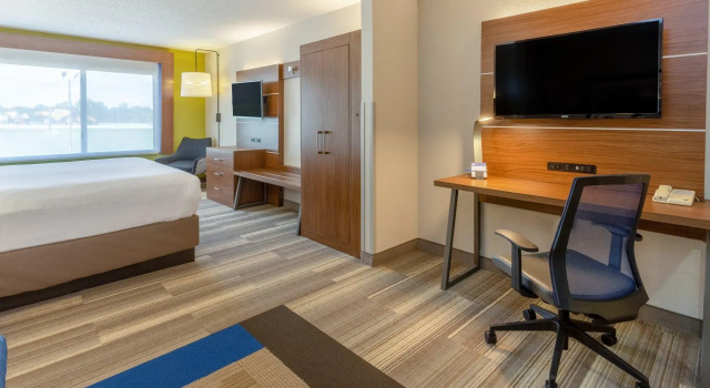 Двухместный люкс Holiday Inn Express & Suites Vandalia by IHG