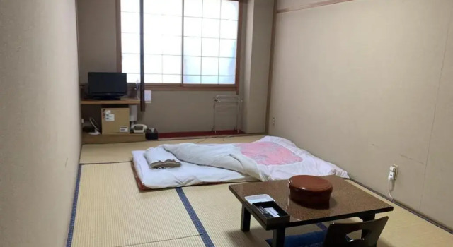 Hotel Suehiro, Забронировать Отель Недорогие отели Мацумото, рядом с Спортивная арена города Мацумото, недорого