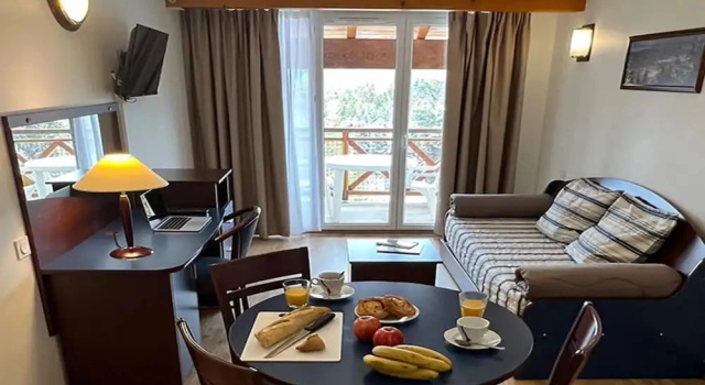 1-bedroom Apartment With Terrace