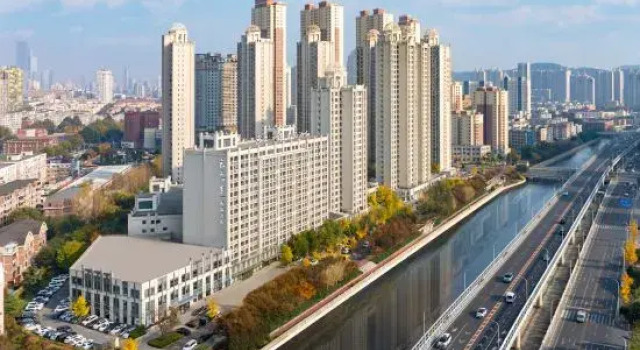 Cloud Four Seasons Prestige Hotel (Dalian Xixi Road Subway Station Branch)