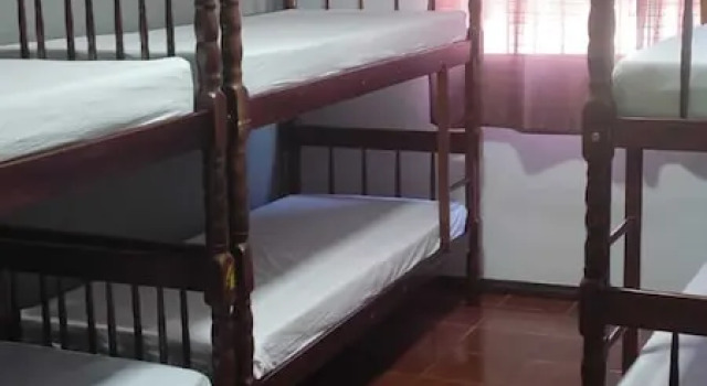 Кровать в общем номере (мужской номер) Hostel365
