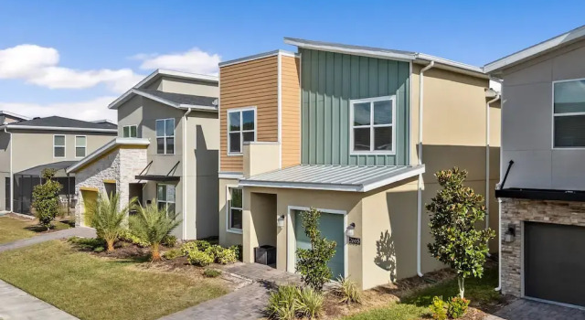 5BR 5BA Home Storey Lake Water Park Amenities