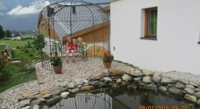 Апартаменты Penthousewohnung mit Garten Sauna Pool