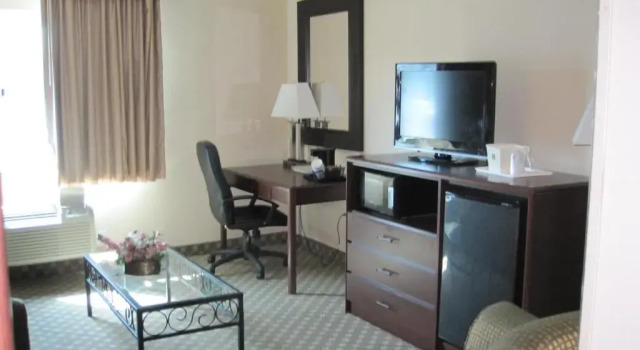Двухместный номер Deluxe Baymont by Wyndham Westampton
